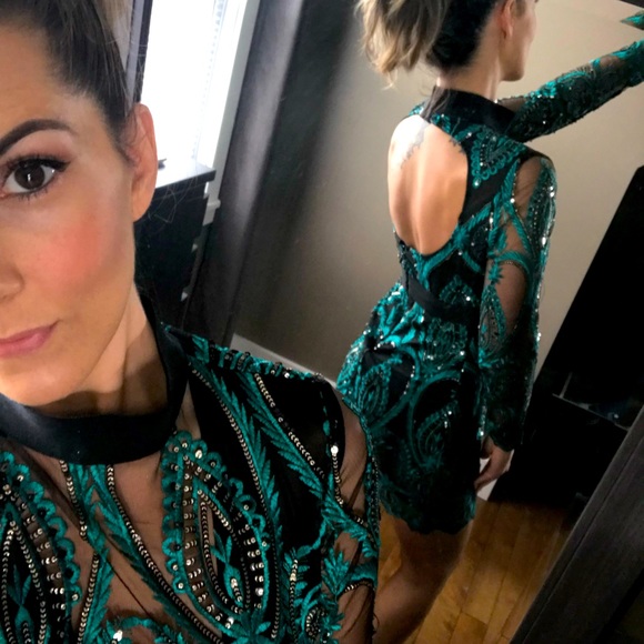 Gorgeous beaded mini dress - Picture 1 of 3